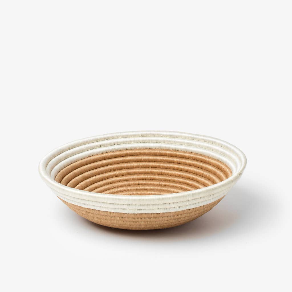 Aura Woven Bowls: Tea with Teal / Medium