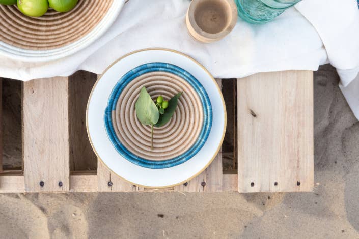 Aura Woven Bowls: Tea with Teal / Medium