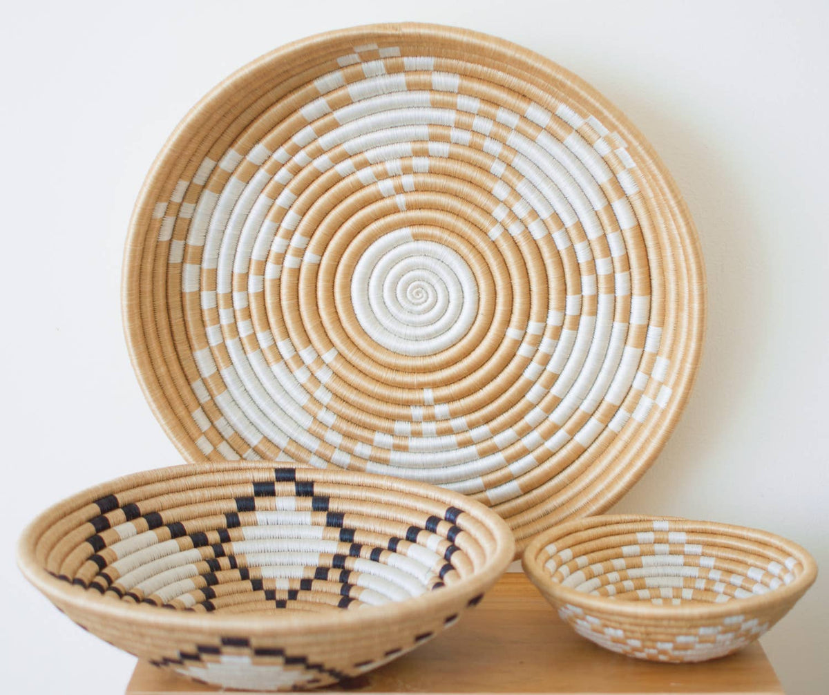 Neri Woven Bowls: White & Tea / Small Bowl