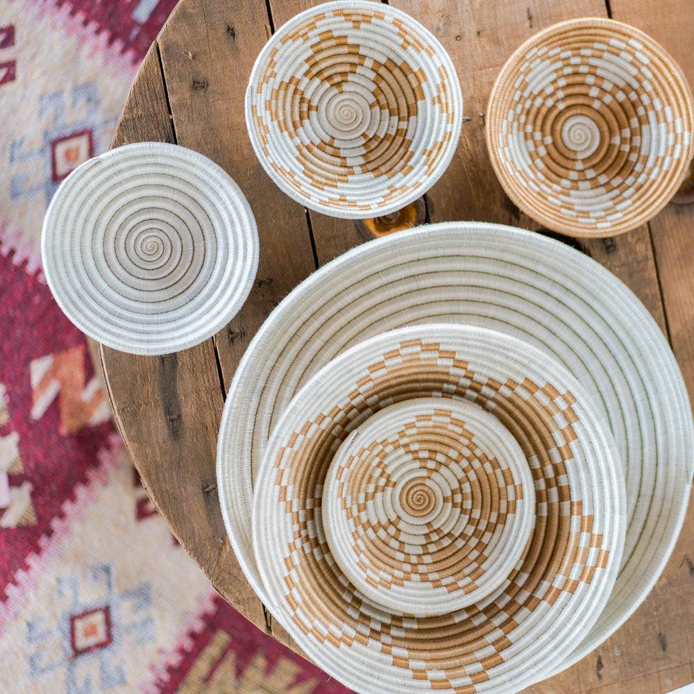 Neri Woven Bowls: White & Tea / Small Bowl