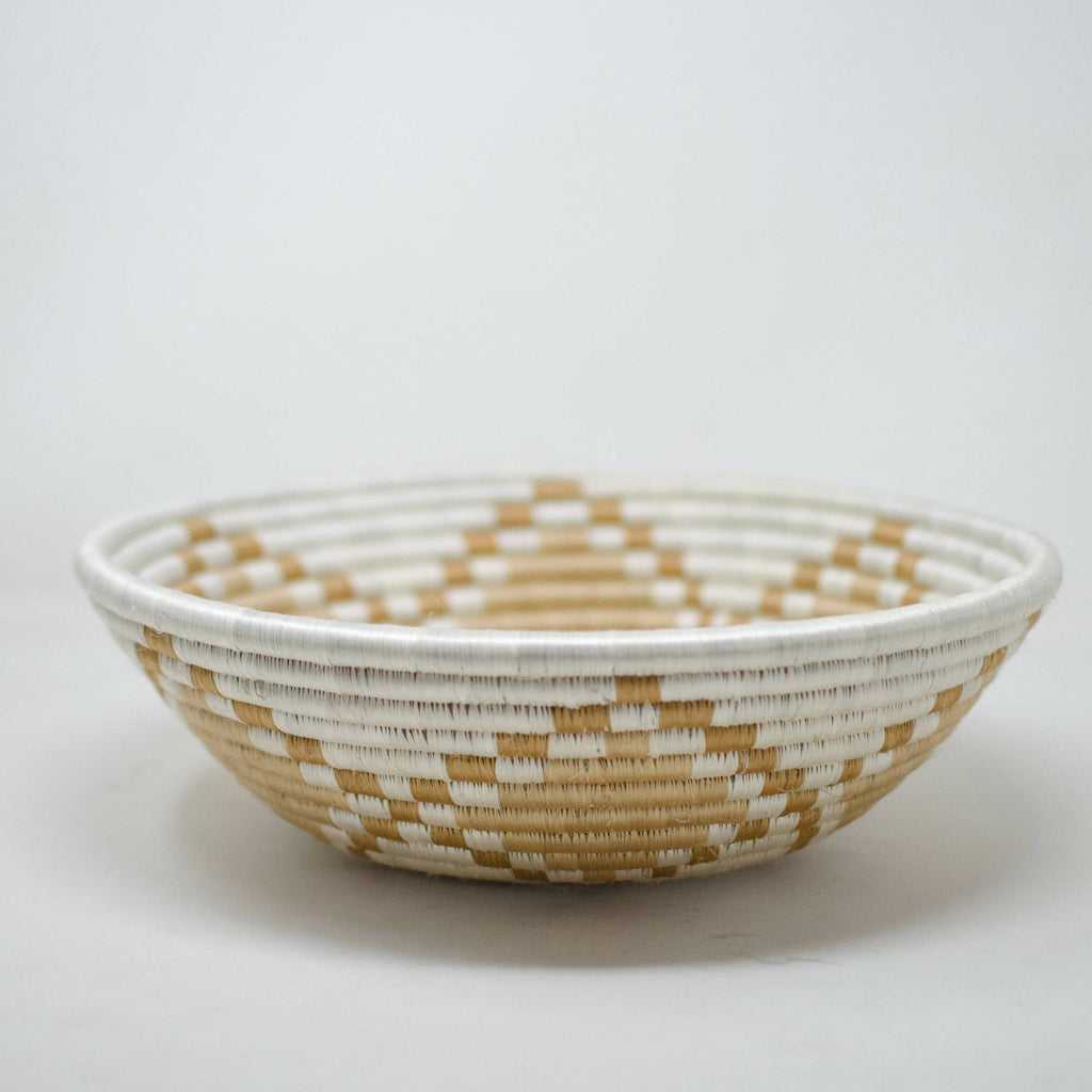 Neri Woven Bowls: White & Tea / Medium Bowl