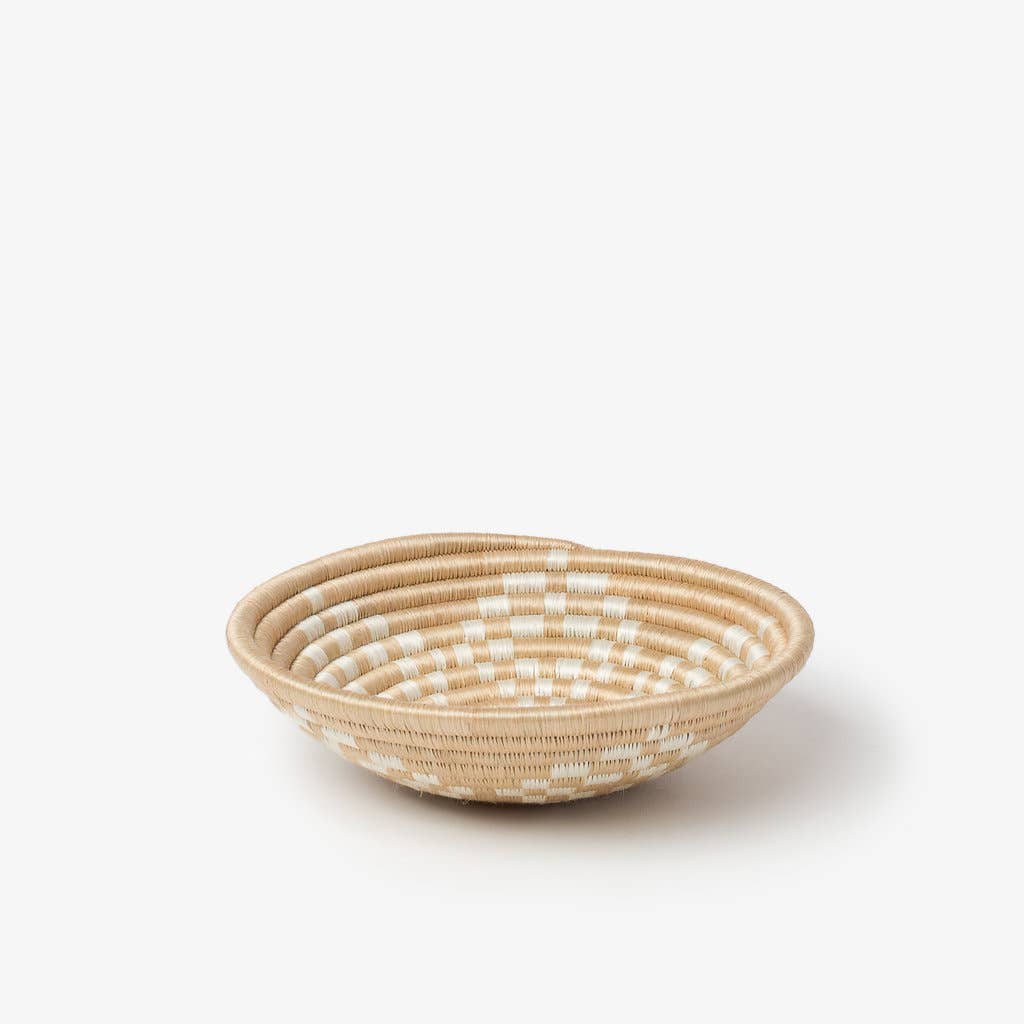 Bariku Woven Bowls: Tea & White / Small